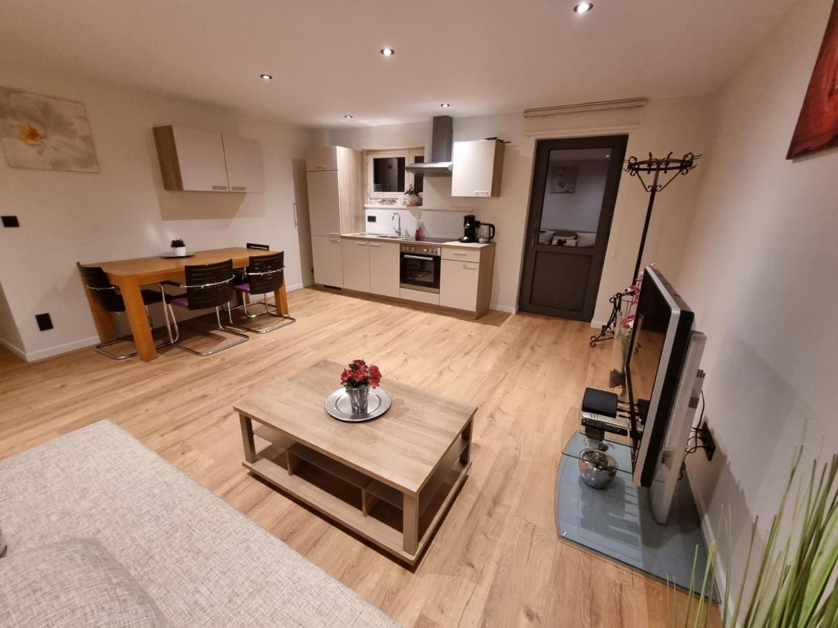 Susberg 4 Apartment NeerNeerpelt Екстериор снимка